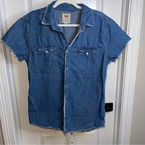 Levi’s Denim Shirt Short Sleeve Snap Button Western Raw Hem Medium